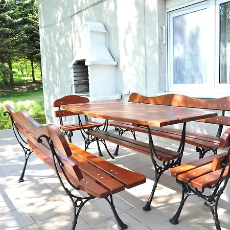 In Mit Grill Und Terrasse By Interhome Lägenhet